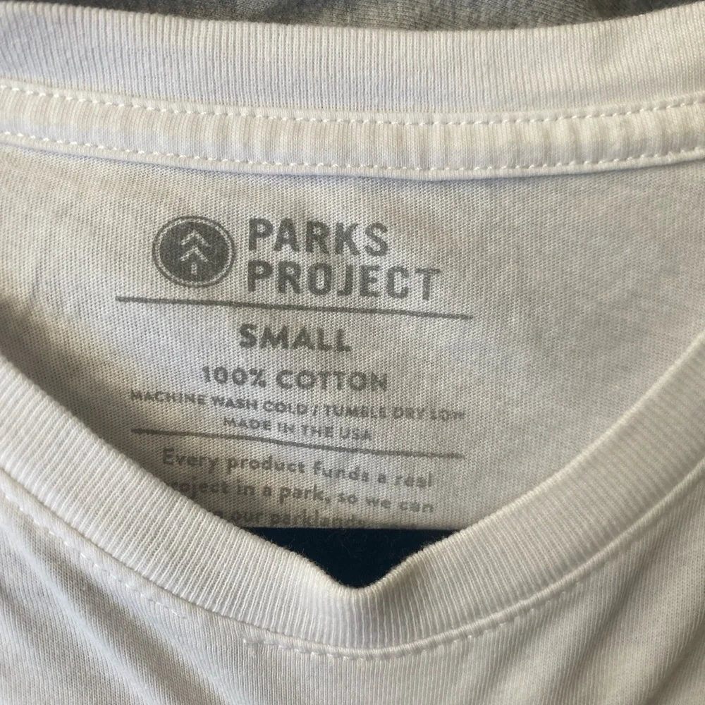 White National Parks Hotline T-Shirt small UNISEX - Picture 3 of 3